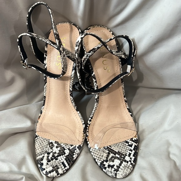 Venus 5in snake strappy heels - Picture 4 of 4